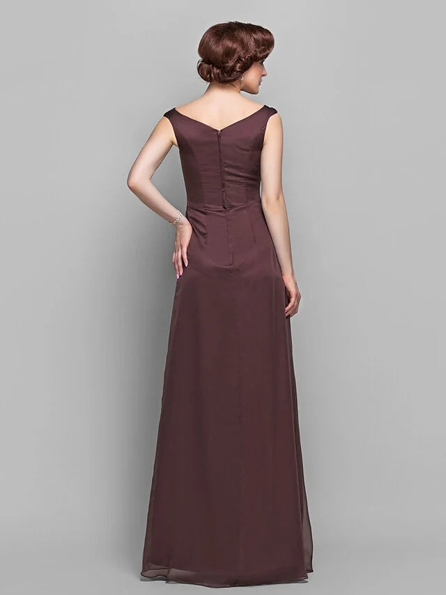 Wholesale A-Line Mother of the Bride Dress Vintage Inspired V Neck Floor Length Chiffon Sleeveless with Crystals Ruffles Side Draping